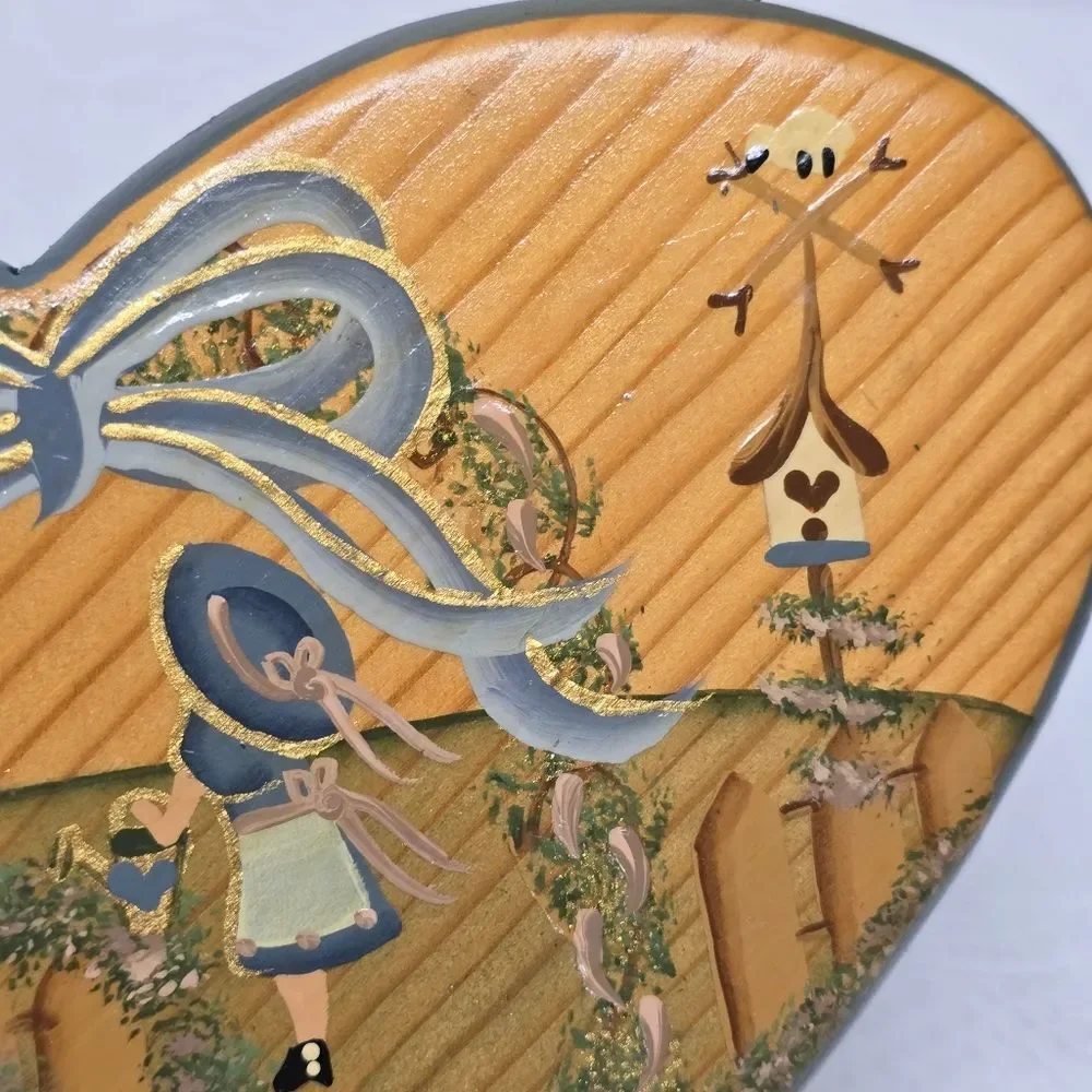 Vintage Wooden Welcome Friends Heart Shaped Wall Plaque Girl In The Farm Garden